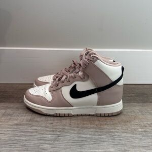 Nike Dunk High Fossil Stone